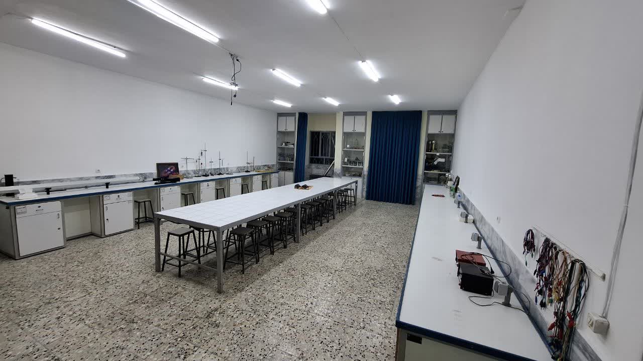 فیلم آزمایشگاه فیزیک