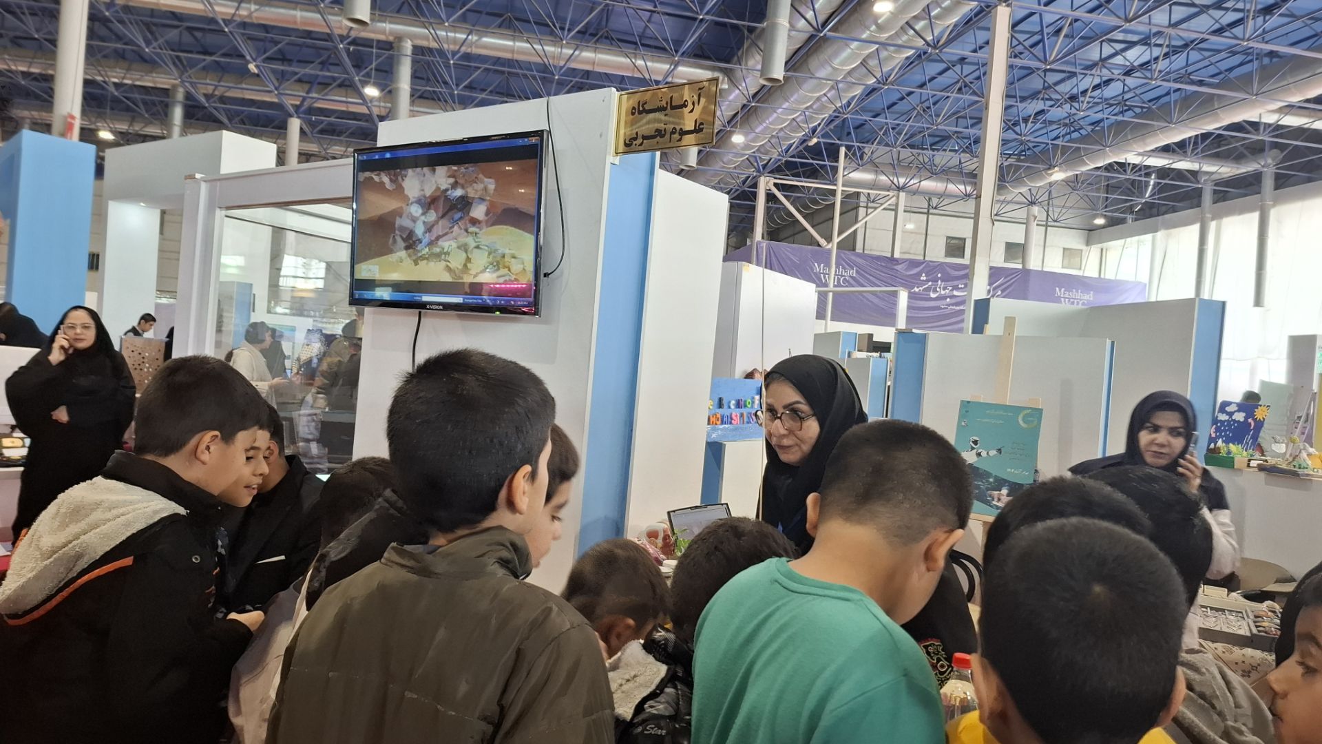 دانش آموزان مدارس ناحیه 7 - تصویر 13